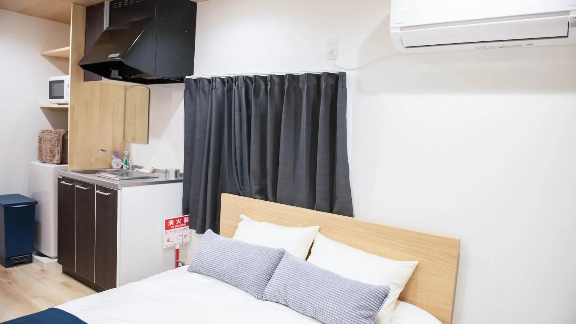 Hollyresidence Osaka Imamiya Hanazno 4Ppl Nambausj Holly 1F Japan
