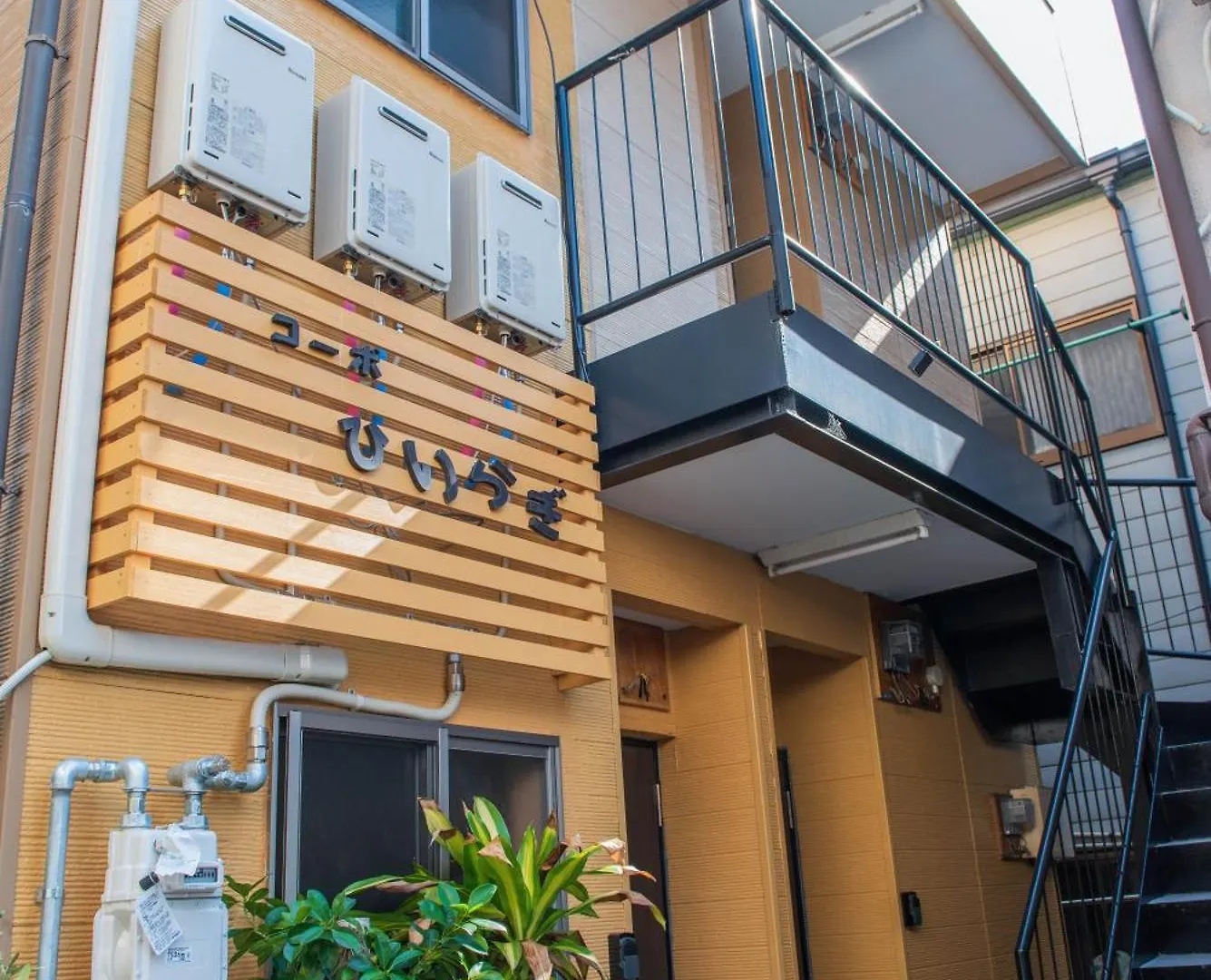 Hollyresidence Osaka Imamiya Hanazno 4Ppl Nambausj Holly 1F 0*,